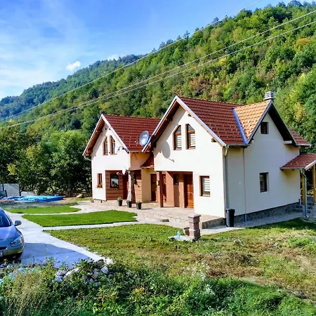 Zubor * Crni Vrh